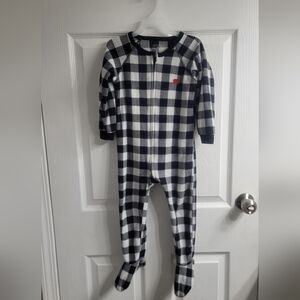 #569 Childrens Place Onesie Sleeper Plaid Bear Black White sz 3T